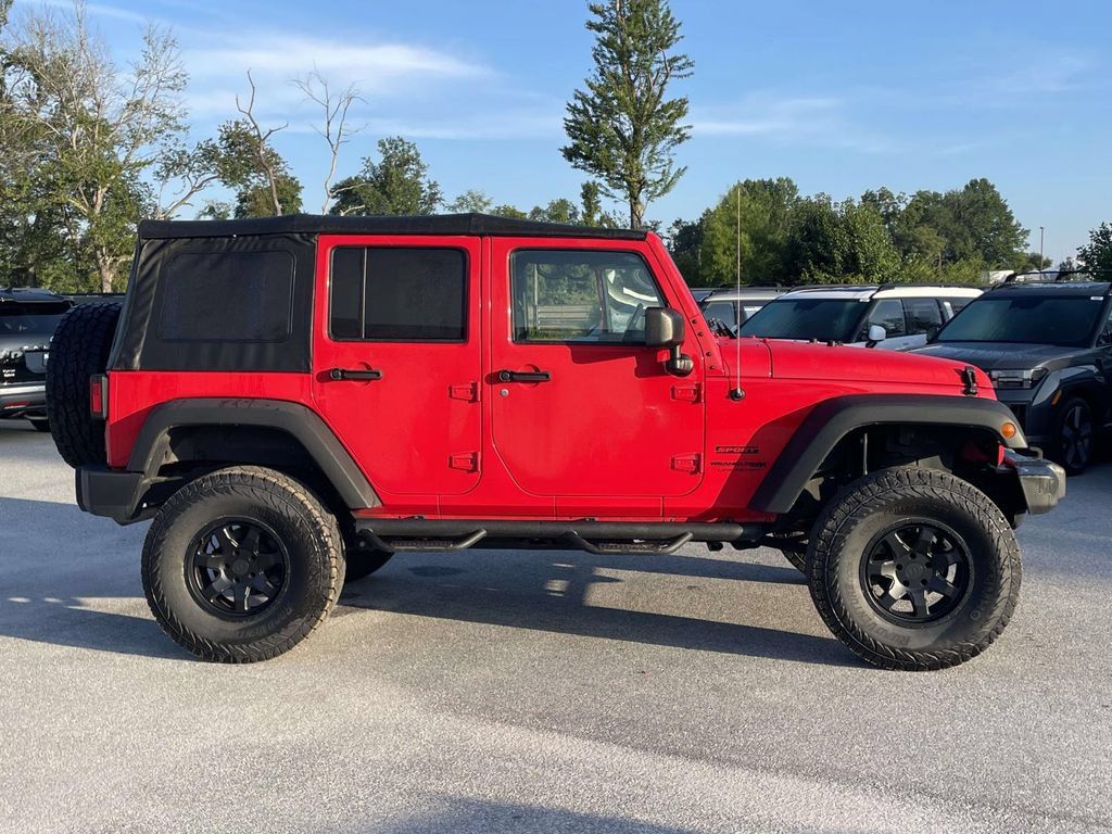 Used 2018 Jeep Wrangler Unlimited Sport S AWD/4WD image 26