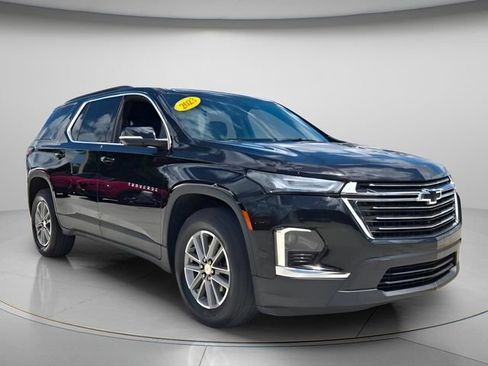 Used 2023 Chevrolet Traverse LT FWD image 9