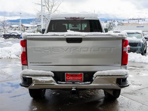 Used 2020 Chevrolet Silverado 3500 LTZ w/ LTZ Premium Package image 6