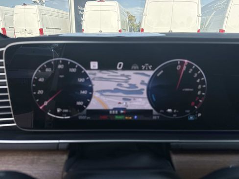 Certified 2025 Mercedes-Benz GLE 450e 4MATIC image 31
