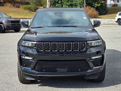 New 2025 Jeep Grand Cherokee Summit image 16