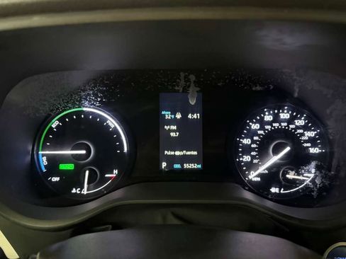 Used 2024 Toyota Sienna LE image 14