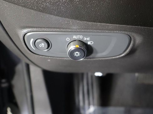 Used 2023 Chevrolet Equinox LT AWD/4WD image 30