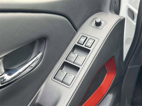 New 2025 Nissan Frontier PRO-4X image 25