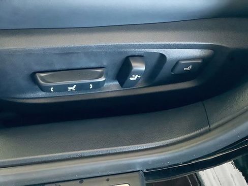 Used 2018 Lexus ES 350 w/ Navigation System Package image 13