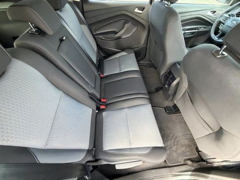 Used 2018 Ford Escape SE FWD image 11