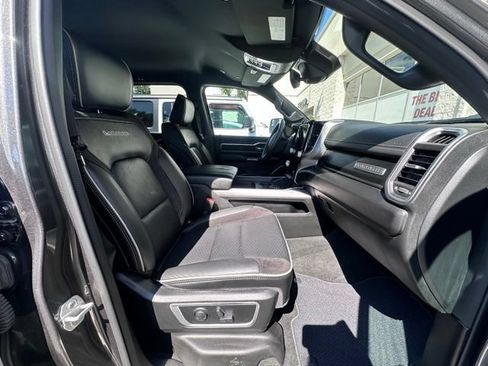 Used 2023 RAM 1500 Laramie AWD/4WD image 23