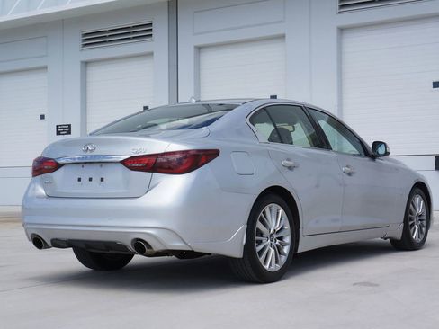 Used 2019 INFINITI Q50 Luxe w/ Essential Package (3.0T Luxe) image 12