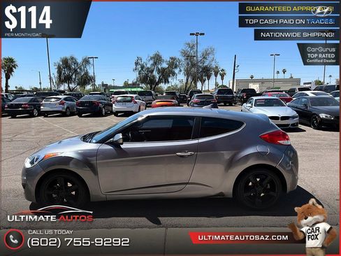 Used 2015 Hyundai Veloster FWD image 7