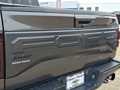 Used 2018 Ford F150 Raptor w/ Equipment Group 802A Luxury AWD/4WD image 30