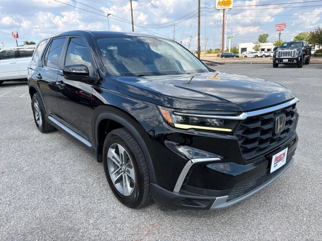 Used 2024 Honda Pilot EX-L image 3