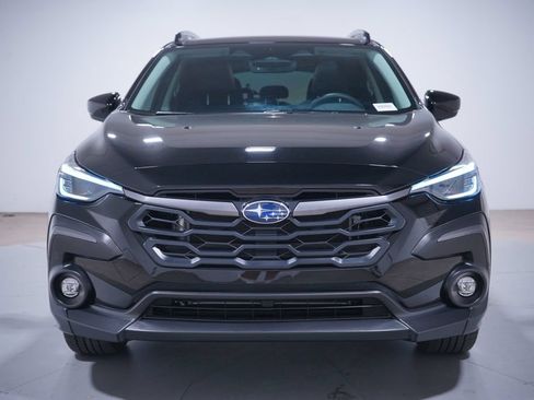 Used 2024 Subaru Crosstrek 2.5i Limited w/ Crosstrek Mirror Package AWD/4WD image 4