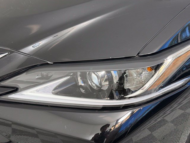 Used 2019 Lexus ES 350 w/ Accessory Package FWD image 11