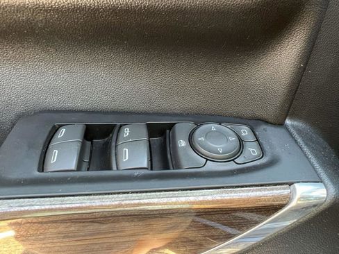 Used 2019 Chevrolet Silverado 1500 RST w/ All-Star Edition image 17