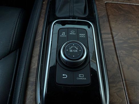 Used 2024 Nissan Armada SL RWD image 29