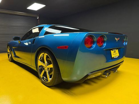 Used 2009 Chevrolet Corvette Coupe w/ Preferred Equipment Group image 4