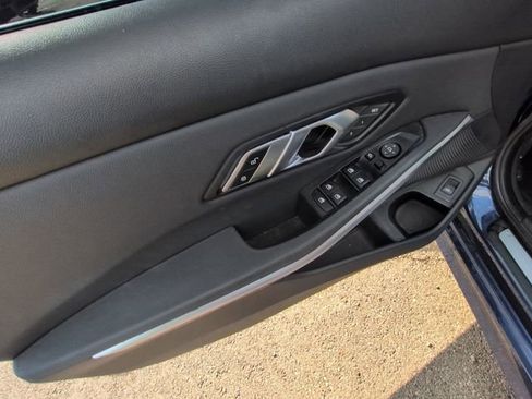 Used 2020 BMW 330i xDrive Sedan w/ Convenience Package AWD/4WD image 15