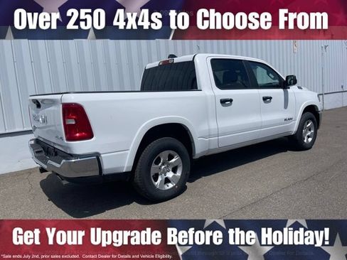 Used 2025 RAM 1500 Big Horn AWD/4WD image 7