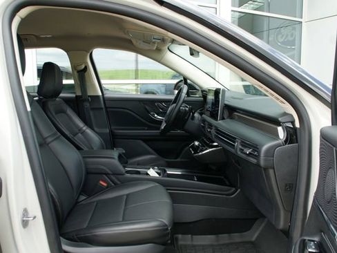 Used 2024 Lincoln Corsair Reserve w/ Equipment Group 201A FWD image 39