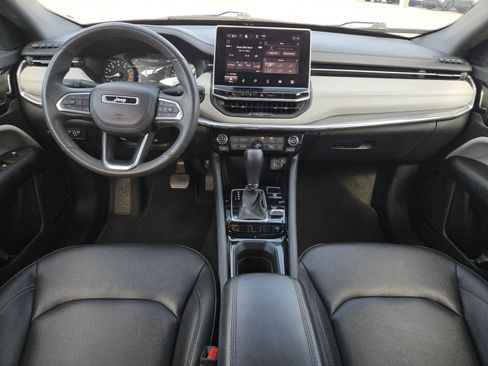 Used 2024 Jeep Compass Limited AWD/4WD image 12