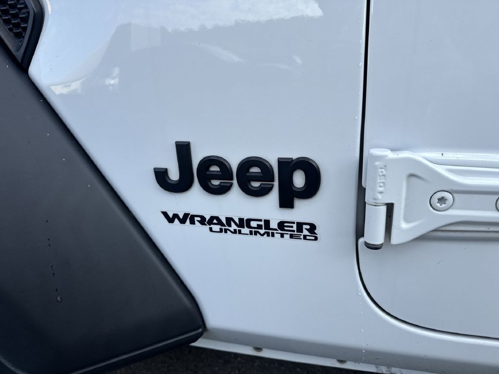 Used 2022 Jeep Wrangler Unlimited Sport AWD/4WD image 6