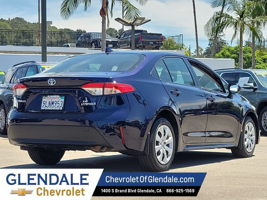 Used 2024 Toyota Corolla LE FWD image 11