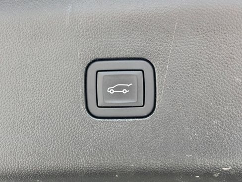 Used 2023 Buick Enclave Essence w/ Experience Buick Package AWD/4WD image 55
