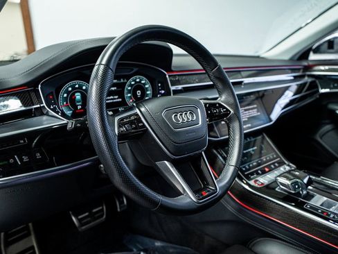 Used 2023 Audi S8 AWD/4WD image 33