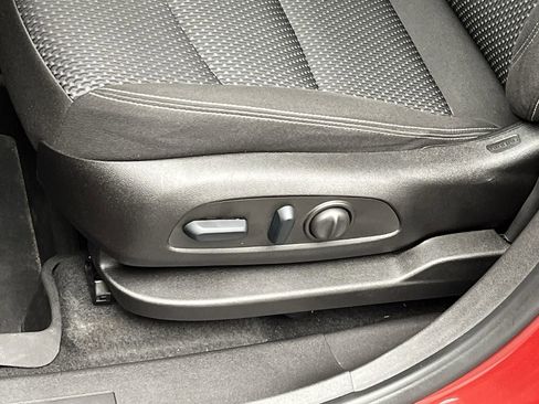 Certified 2023 GMC Terrain SLE w/ Driver Convenience Package image 10