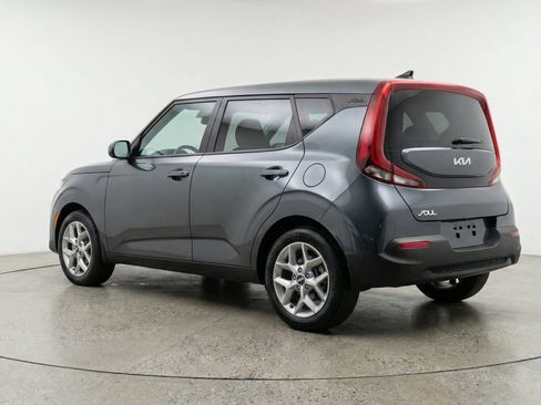 Used 2025 Kia Soul LX w/ LX Technology Package FWD image 6