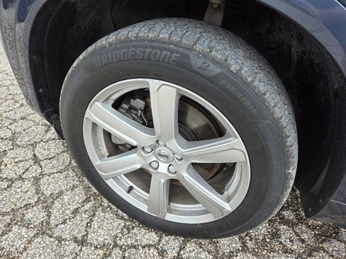 Used 2020 Volvo XC90 T6 Momentum AWD/4WD image 8
