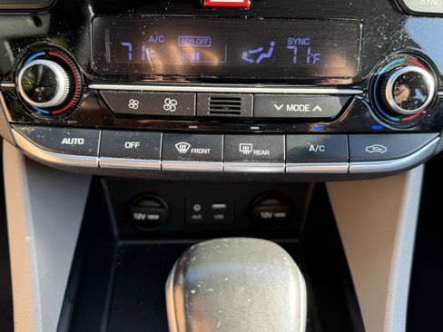 Used 2017 Hyundai Ioniq Limited FWD image 27