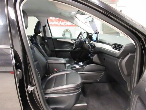 Used 2021 Ford Escape SEL w/ Technology Package image 9