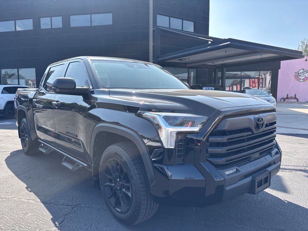 Used 2025 Toyota Tundra SR5 RWD image 2