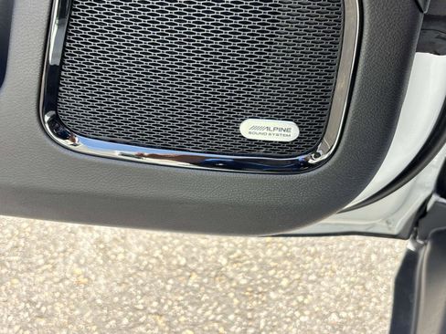 New 2025 Jeep Compass Limited w/ Sun & Sound Group image 9