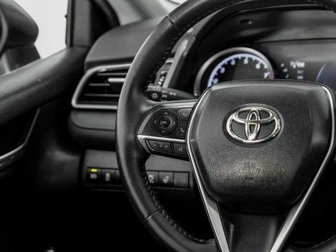 Used 2022 Toyota Camry XLE AWD/4WD image 15