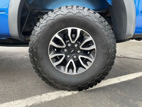 Used 2014 Ford F150 Raptor w/ Equipment Group 801A Luxury AWD/4WD image 34