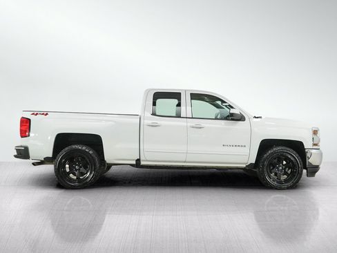 Used 2019 Chevrolet Silverado 1500 LT AWD/4WD image 6