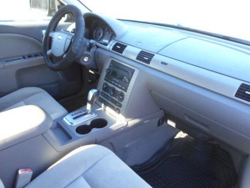 Used 2006 Ford Five Hundred SE image 22