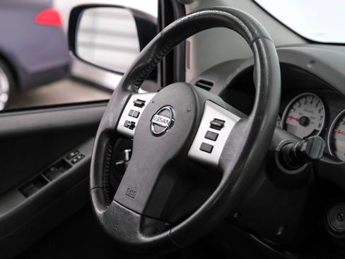 Used 2015 Nissan Xterra PRO-4X w/ Pro-4x Leather Package AWD/4WD image 14