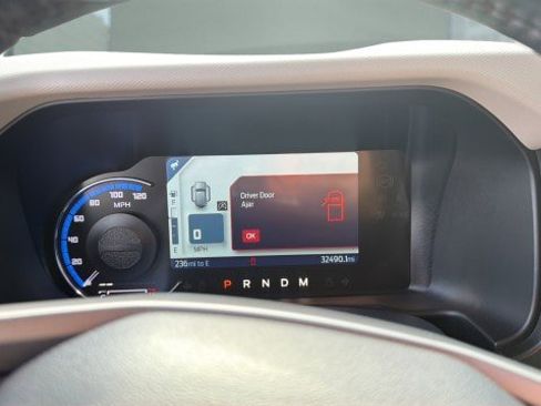 Used 2023 Ford Bronco Wildtrak image 29