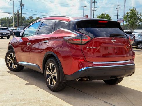 Used 2024 Nissan Murano SV FWD image 2
