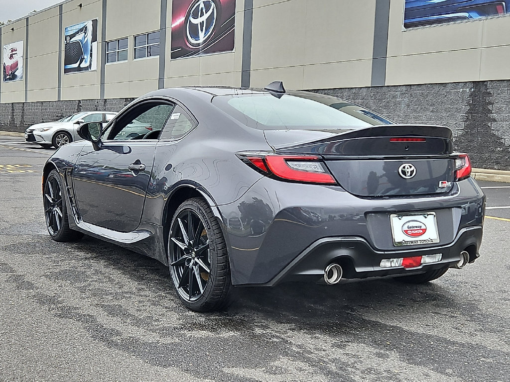 New 2026 Toyota GR86 Premium RWD image 6