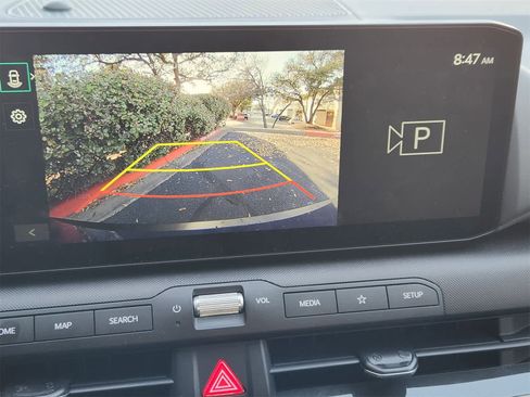 Certified 2025 Kia K4 EX image 17