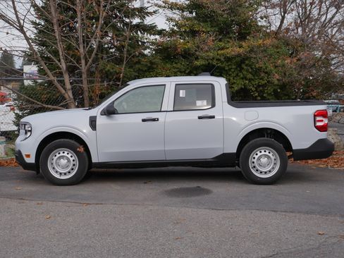 New 2025 Ford Maverick XL w/ Equipment Group 101A image 15