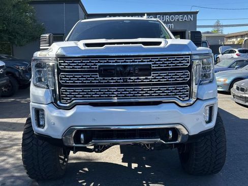 Used 2020 GMC Sierra 2500 Denali w/ Denali Ultimate Package AWD/4WD image 2