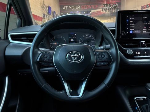 Used 2025 Toyota Corolla SE FWD image 29