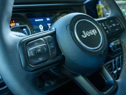 Used 2024 Jeep Wrangler Unlimited Sport AWD/4WD image 26