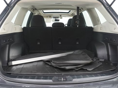 Used 2020 Subaru Forester Premium AWD/4WD image 9