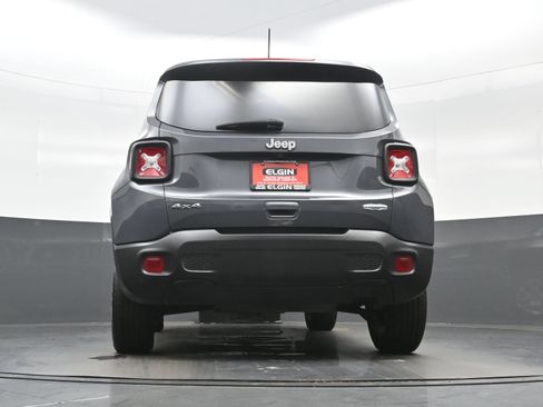 Used 2022 Jeep Renegade Latitude AWD/4WD image 29